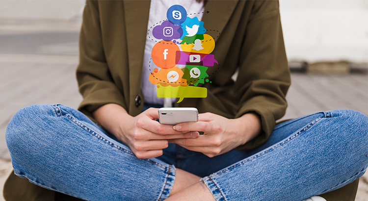 REDES SOCIAIS